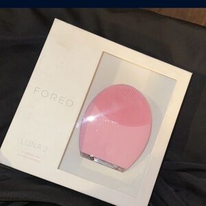 Foreo Luna 2 Facial Cleansing Brush - Pink